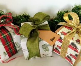 2 oz, 4 bottle, Assorted Christmas Gift Box